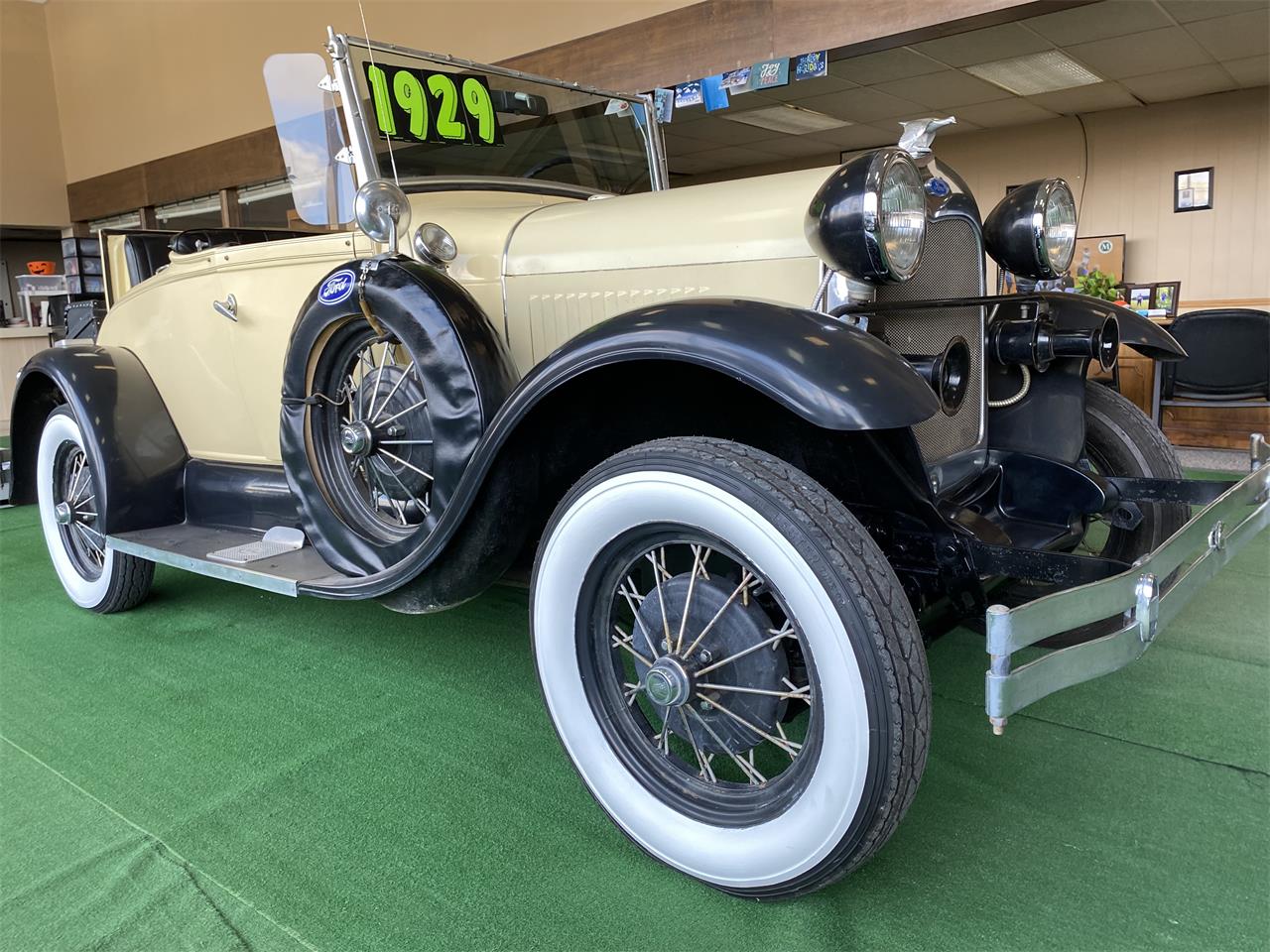 Shay-Roadster-1980-TAN-BLACK-21