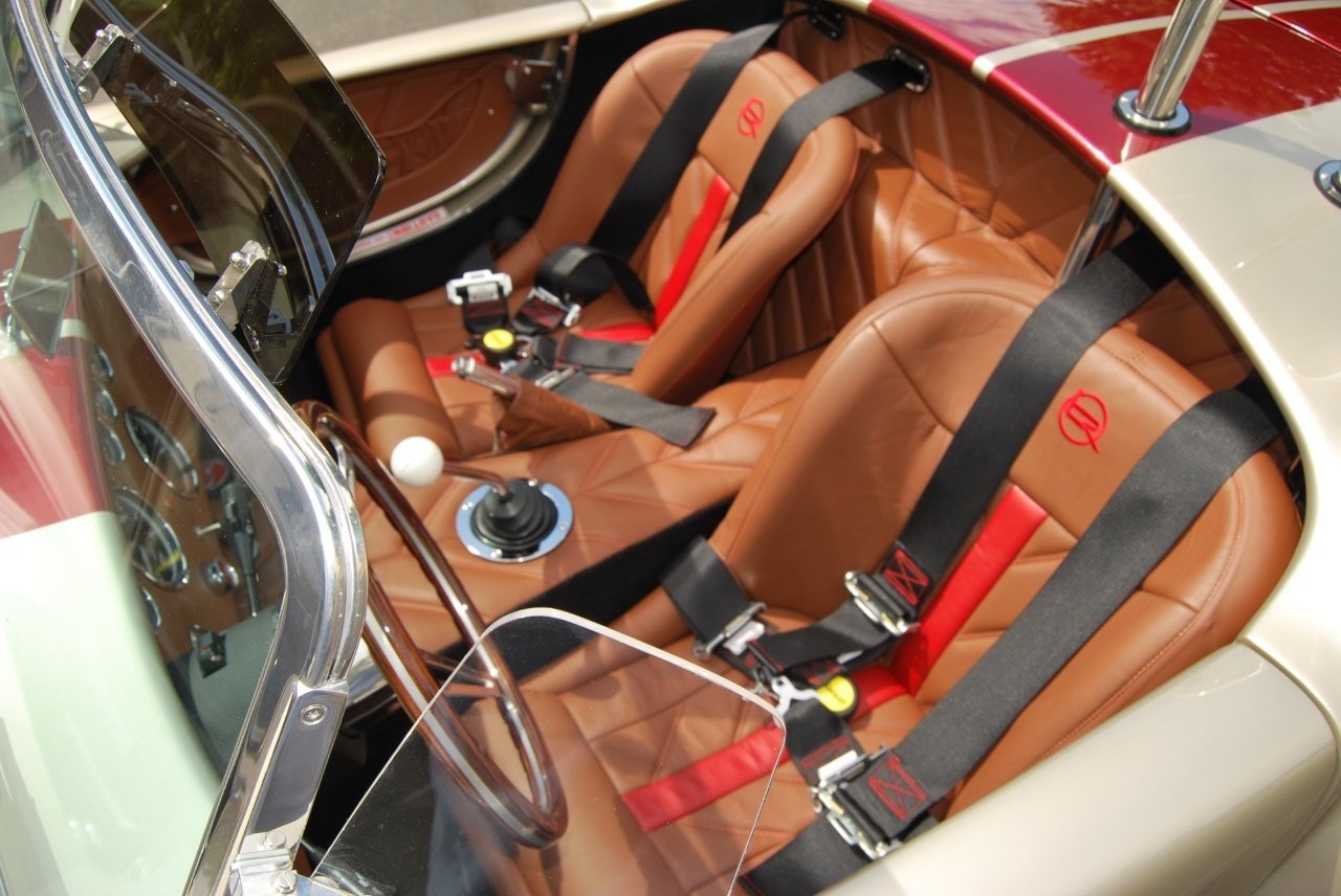 Shelby-Cobra-1965-Convertible-15