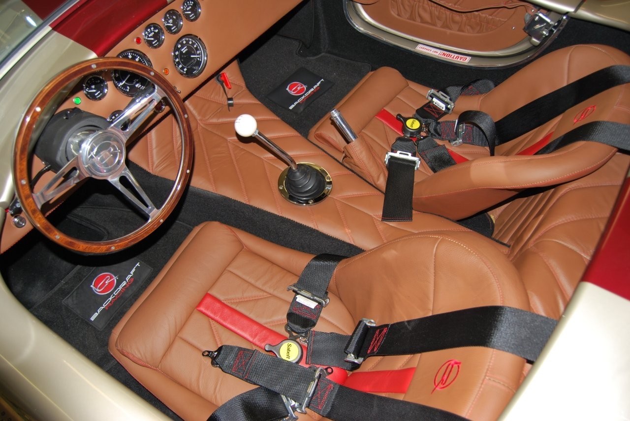 Shelby-Cobra-1965-Convertible-16