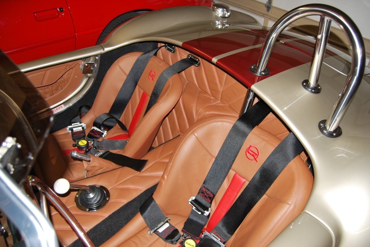 Shelby-Cobra-1965-Convertible-17