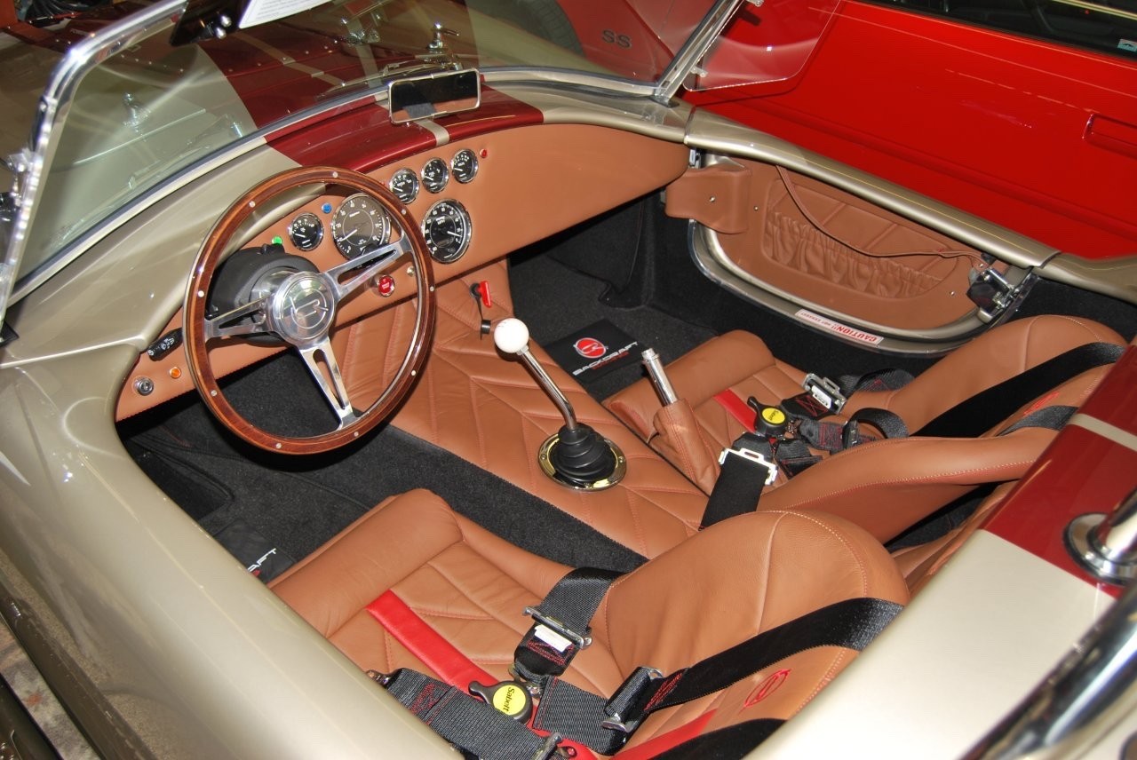 Shelby-Cobra-1965-Convertible-18