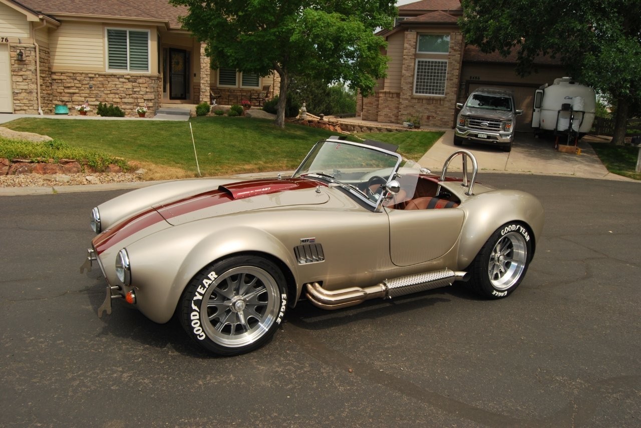 Shelby-Cobra-1965-Convertible-2