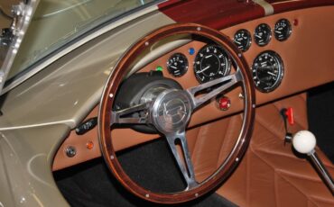Shelby-Cobra-1965-Convertible-21