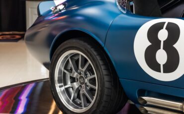 Shelby-Daytona-1965-Blue-Black-29
