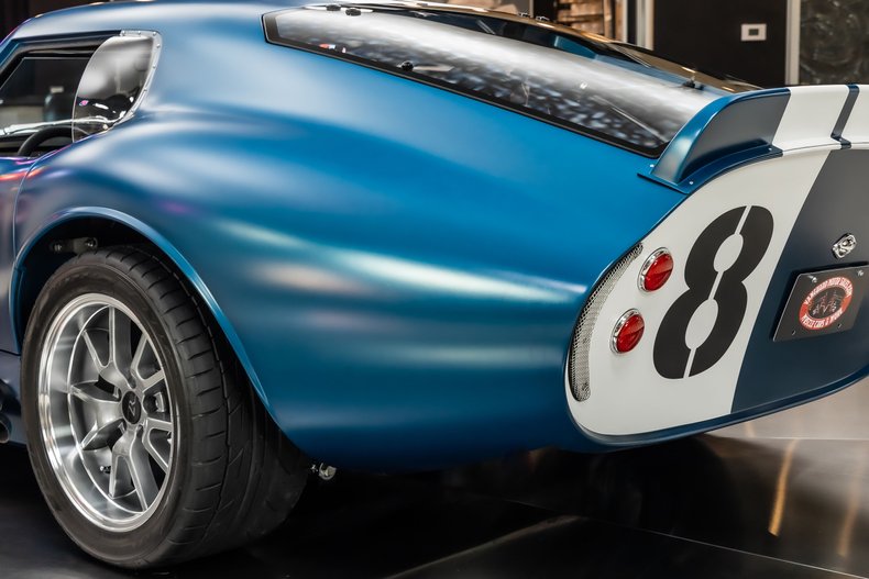 Shelby-Daytona-1965-Blue-Black-36