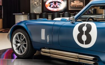 Shelby-Daytona-1965-Blue-Black-37
