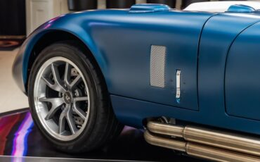 Shelby-Daytona-1965-Blue-Black-38