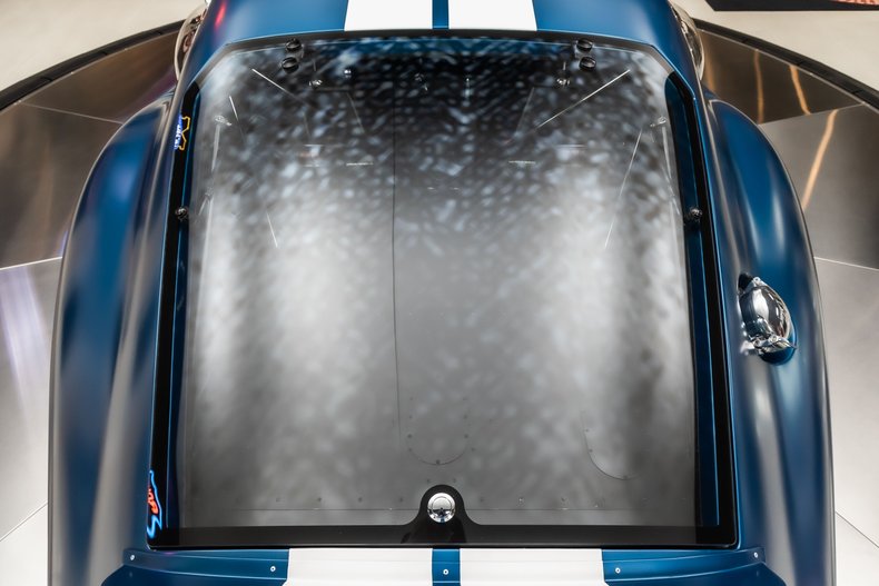 Shelby-Daytona-1965-Blue-Black-5