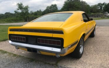 Shelby-Mustang-gt350-1969-Yellow-Black-12