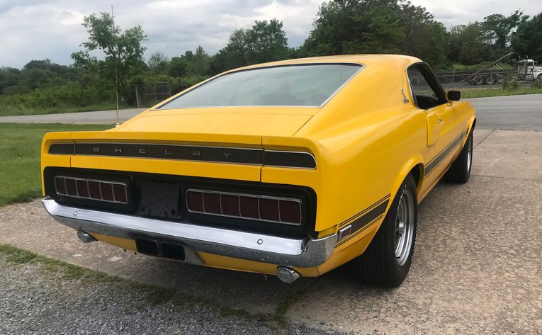 Shelby-Mustang-gt350-1969-Yellow-Black-12