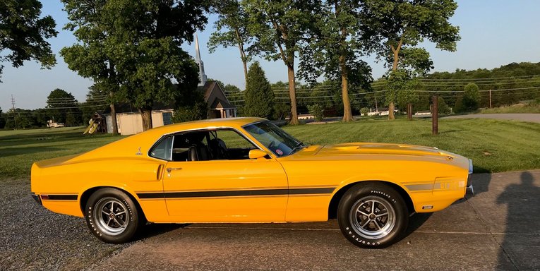Shelby-Mustang-gt350-1969-Yellow-Black-9