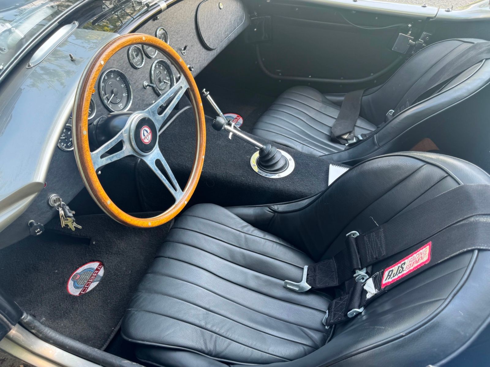 Shelby-SHELBY-Superformance-MKIII-1965-Convertible-10