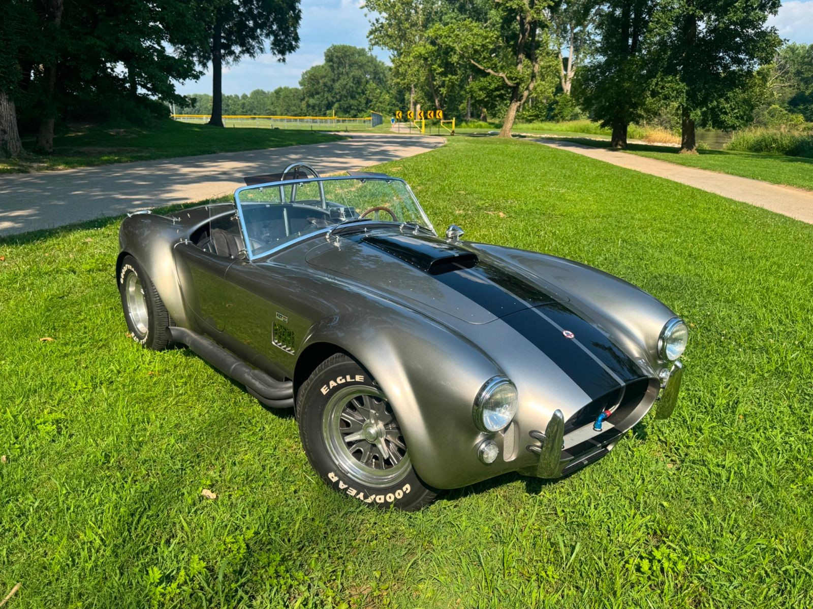 Shelby-SHELBY-Superformance-MKIII-1965-Convertible-3