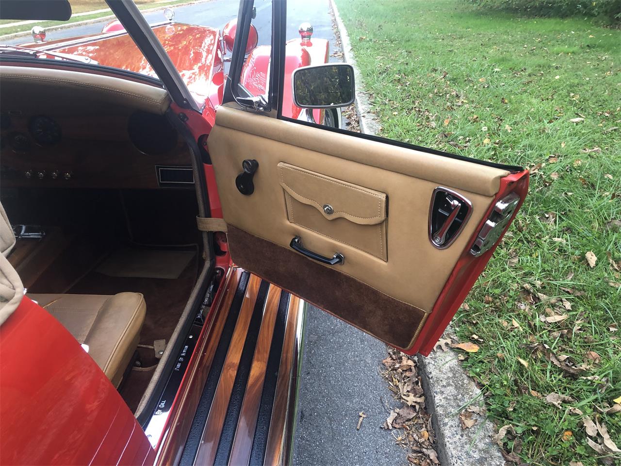 Sparks-Delegance-1981-Red-Saddle-16