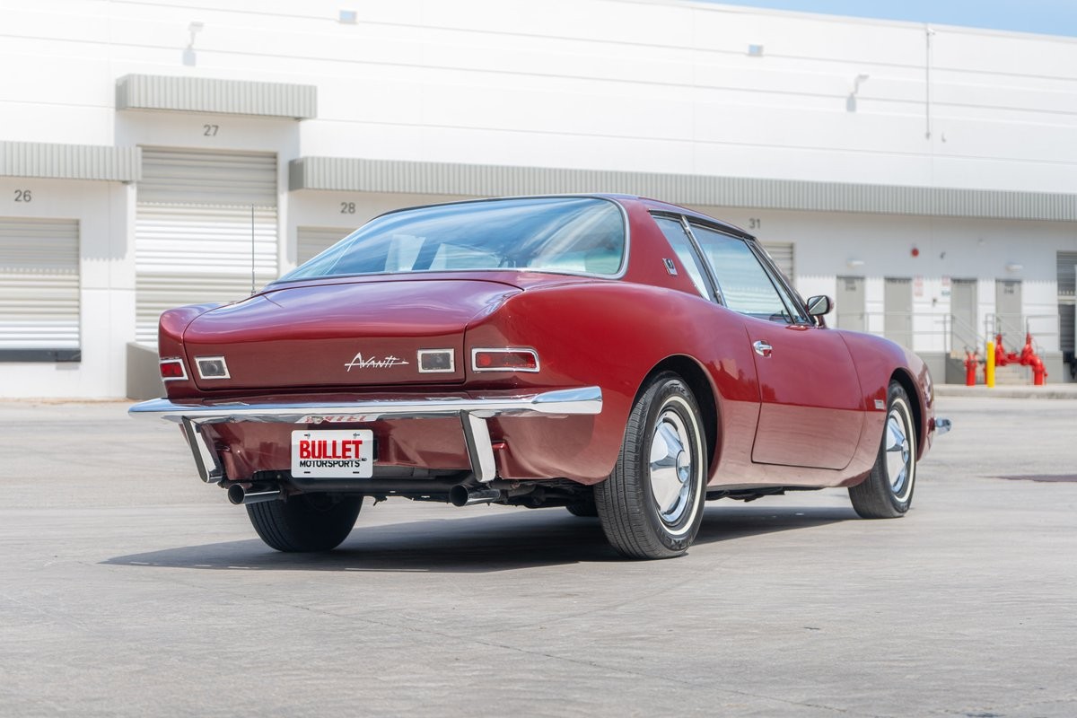 Studebaker-Avanti-1964-12