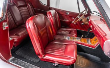 Studebaker-Avanti-1964-17
