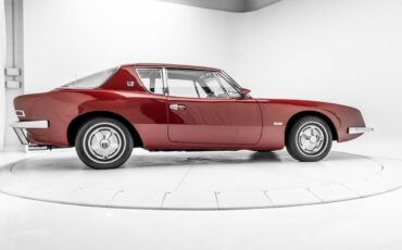 Studebaker-Avanti-1964-27