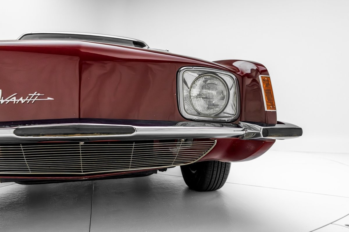 Studebaker-Avanti-1964-39