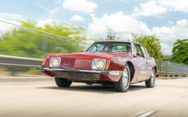 Studebaker-Avanti-1964-8