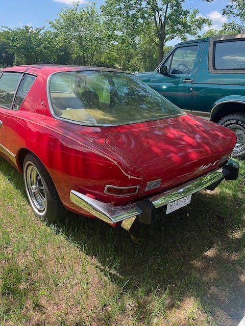 Studebaker-Avanti-1974-Coupe-5