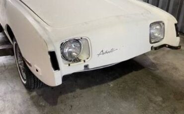 Studebaker-Avanti-1980-4