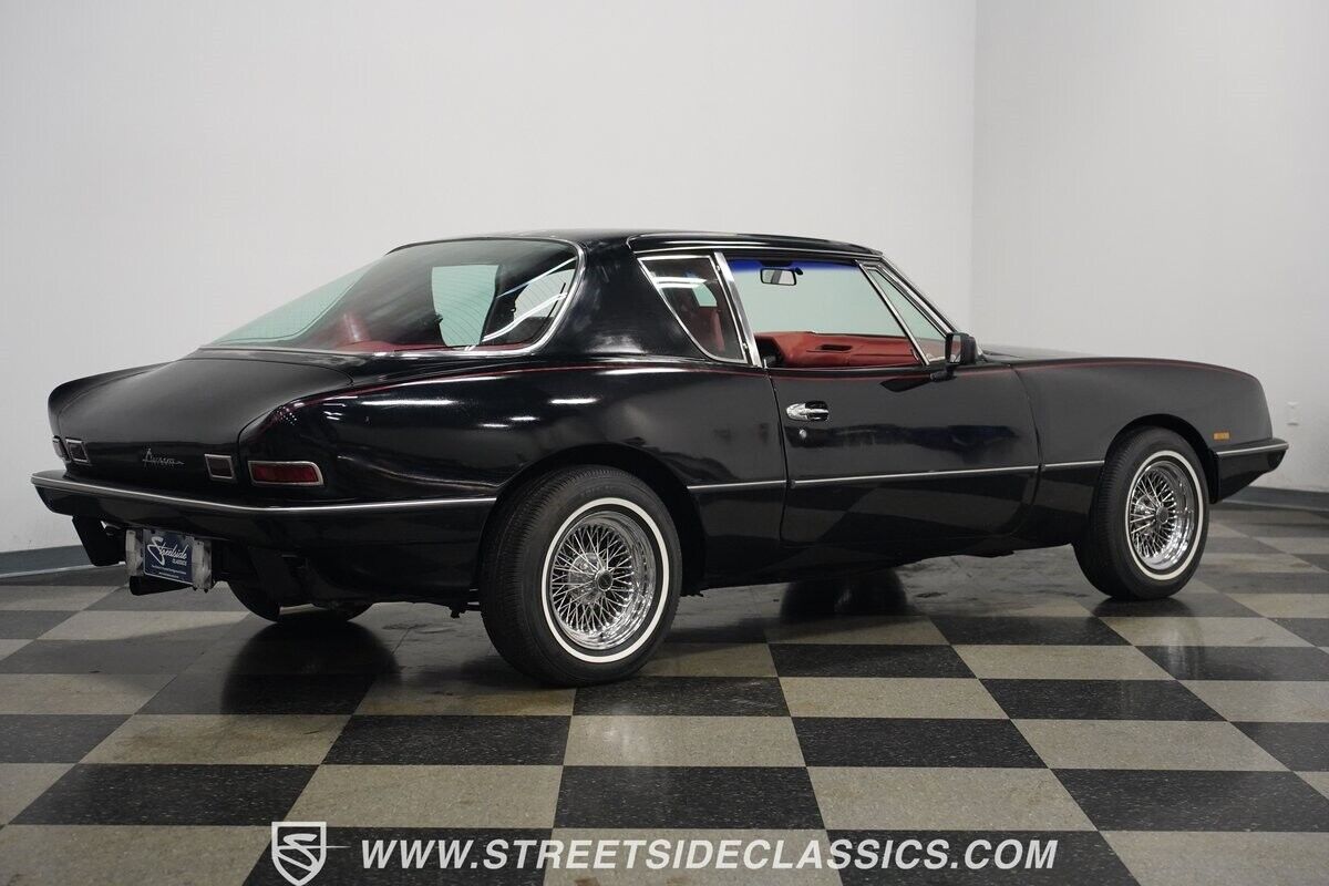 Studebaker-Avanti-1984-Coupe-15