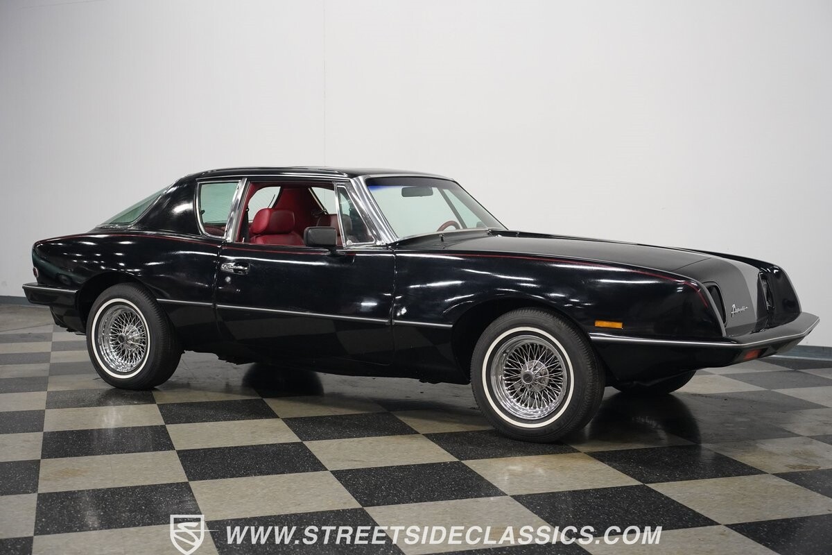 Studebaker-Avanti-1984-Coupe-18