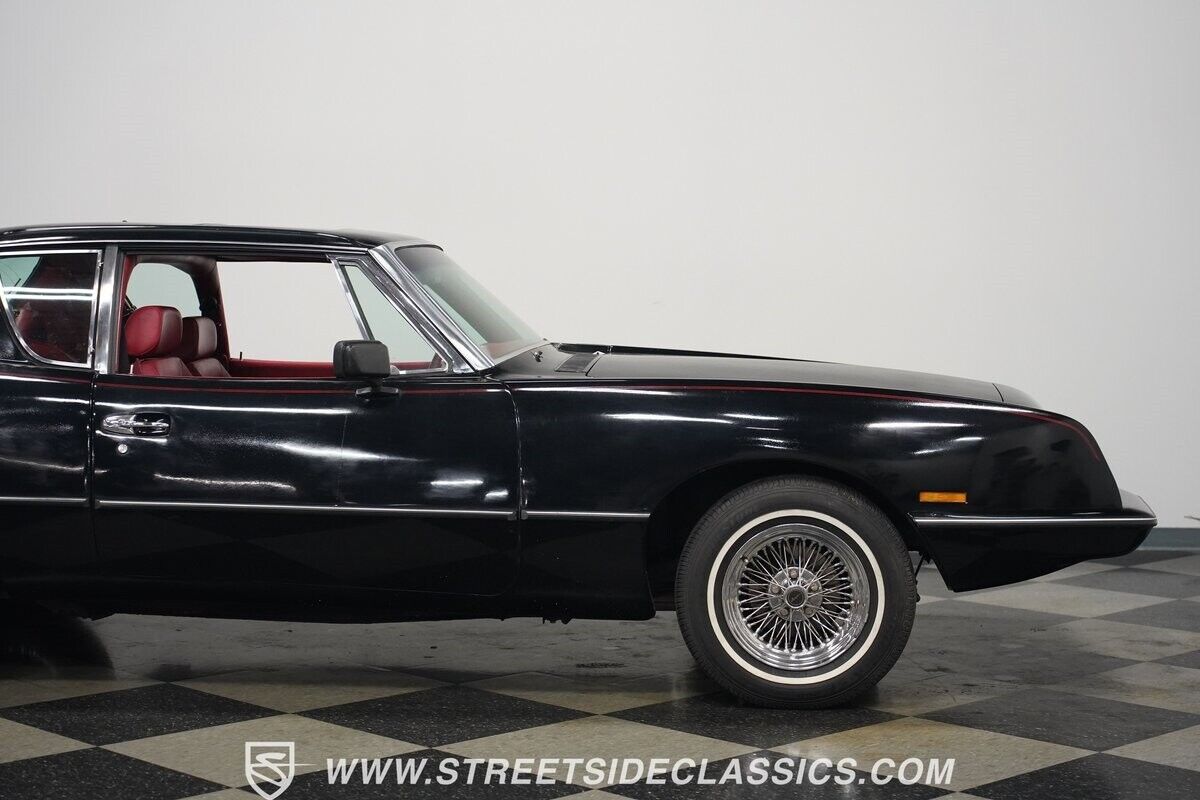 Studebaker-Avanti-1984-Coupe-35