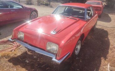 Studebaker-Avanti-1984-Red-12