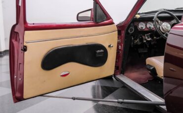 Studebaker-Champion-1953-Candy-Red-Metallic-Tan-21