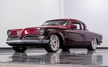 Studebaker-Champion-1953-Candy-Red-Metallic-Tan-35