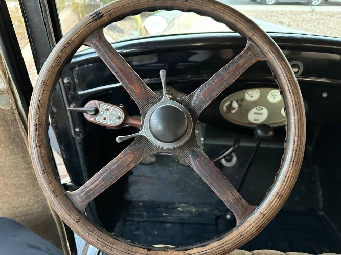 Studebaker-Commander-1927-Custom-1