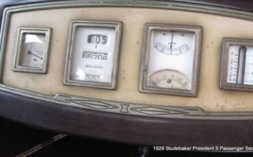 Studebaker-Commander-1929-Burgundy-Beige-14