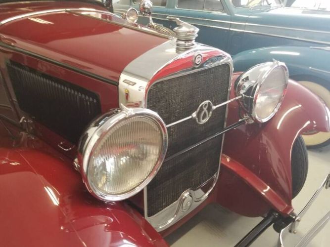 Studebaker-Commander-1929-Burgundy-Beige-25