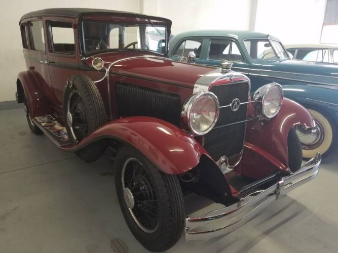 Studebaker-Commander-1929-Burgundy-Beige-26