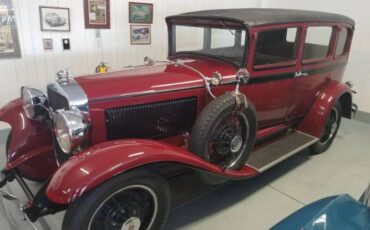 Studebaker-Commander-1929-Burgundy-Beige