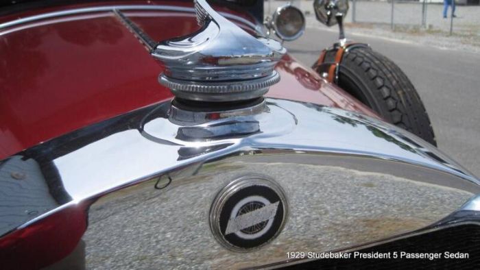 Studebaker-Commander-1929-Burgundy-Beige-5
