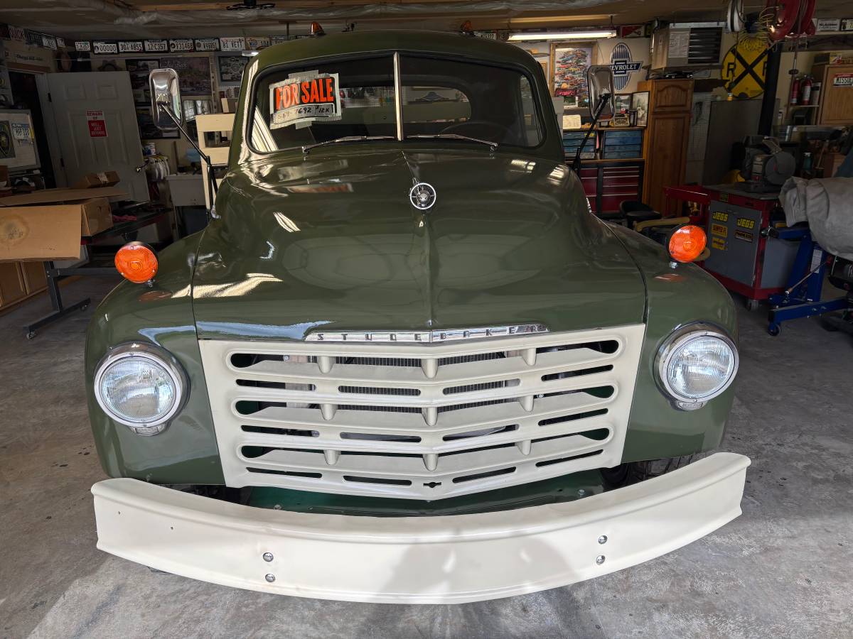 Studebaker-Dump-truck-1949-green-1