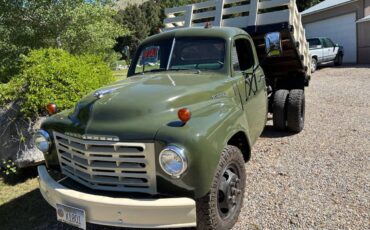 Studebaker-Dump-truck-1949-green