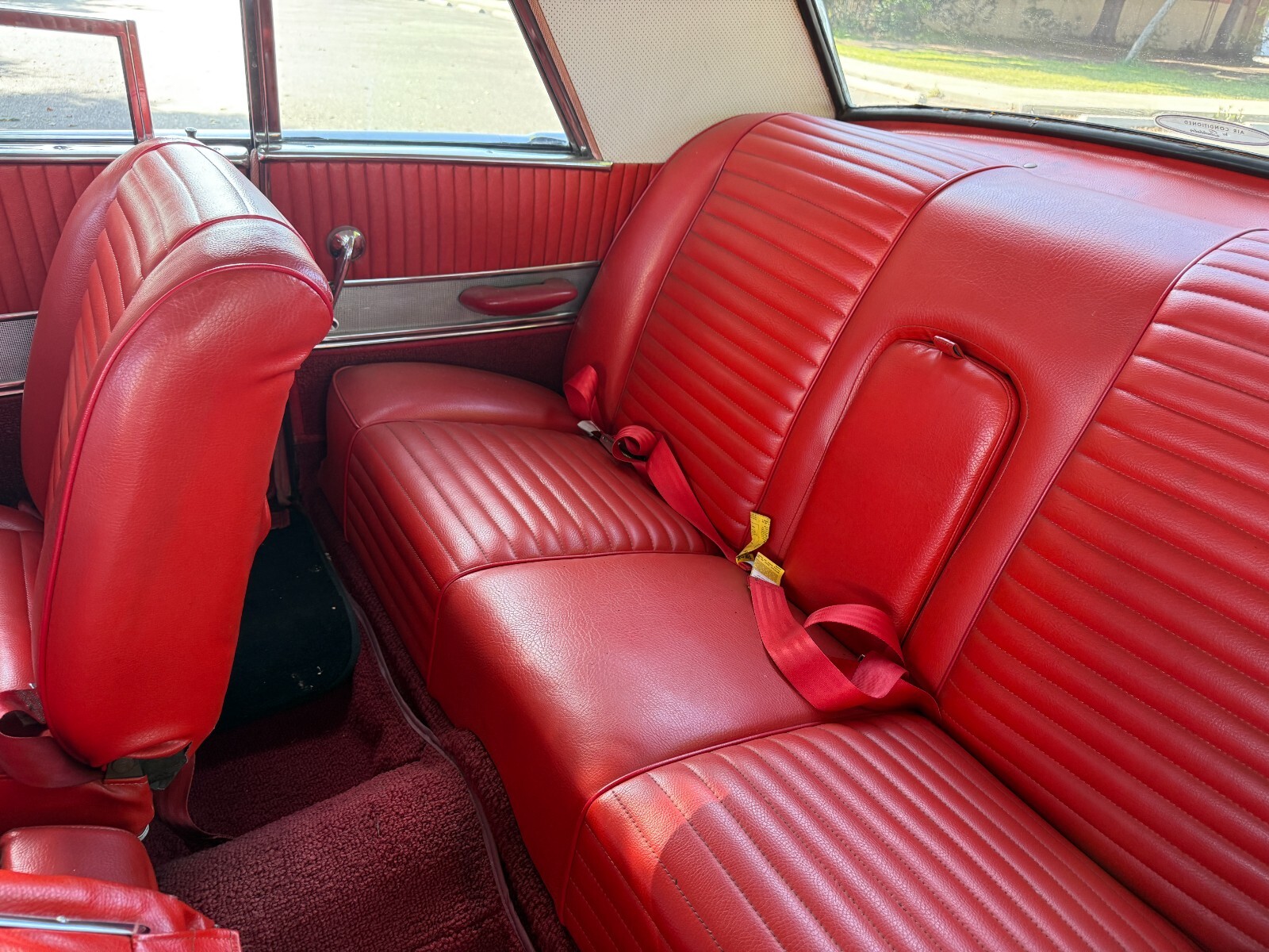 Studebaker-GT-1962-Coupe-10