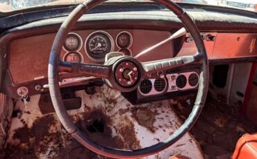 Studebaker-Gran-turismo-1962-White-Red-vinyl-13