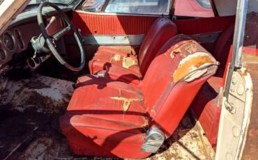 Studebaker-Gran-turismo-1962-White-Red-vinyl-17