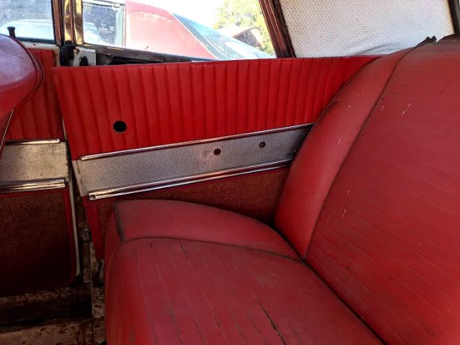 Studebaker-Gran-turismo-1962-White-Red-vinyl-23