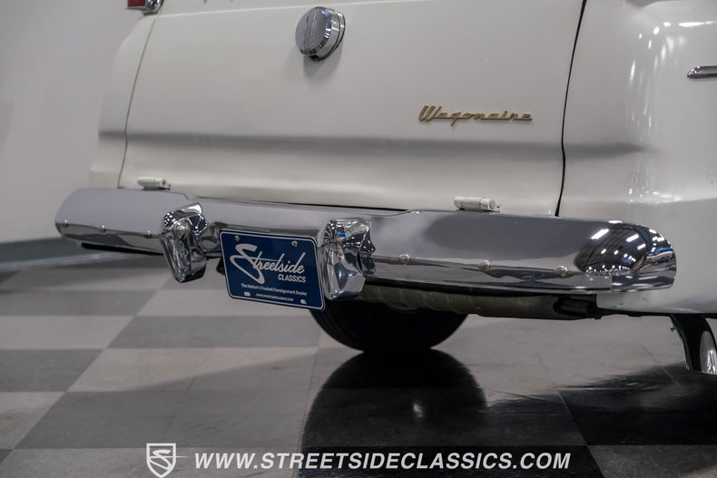 Studebaker-Lark-1963-White-Blue-32