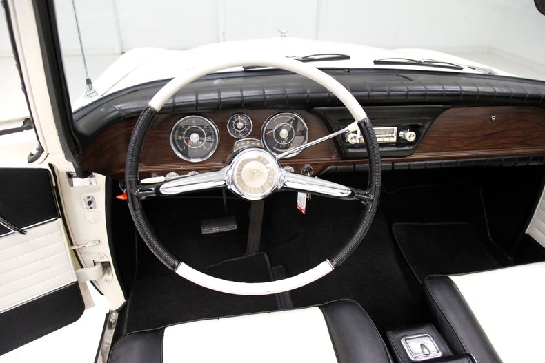 Studebaker-Other-1962-White-Black-ampamp-White-39