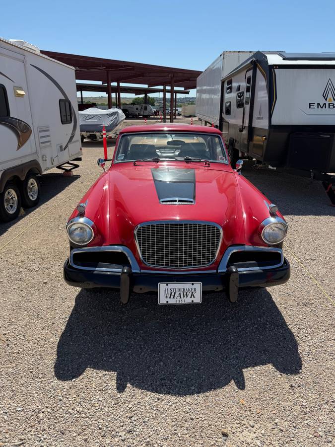 Studebaker-Silver-hawk-1957