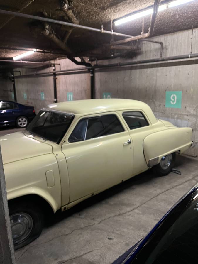 Studebaker-champion-1951-yellow-3