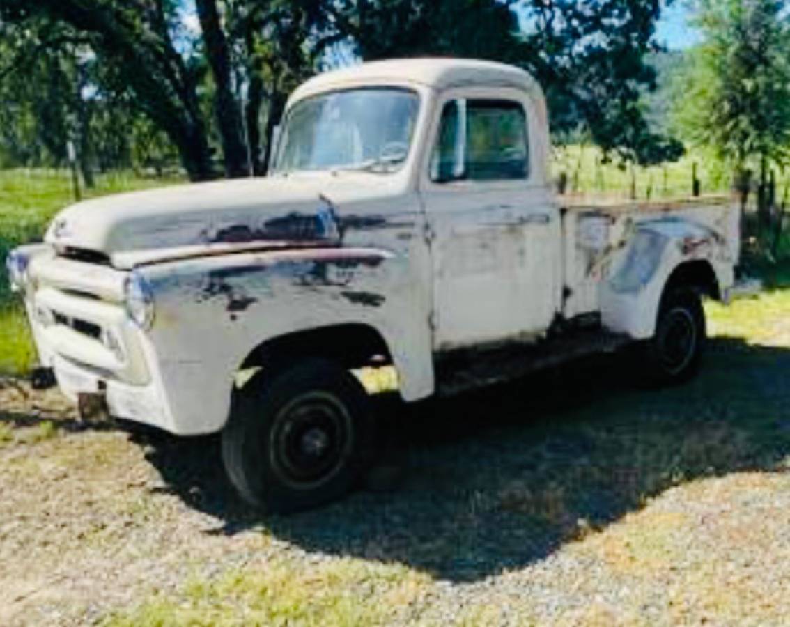 Studebaker-champion-1952-grey-13