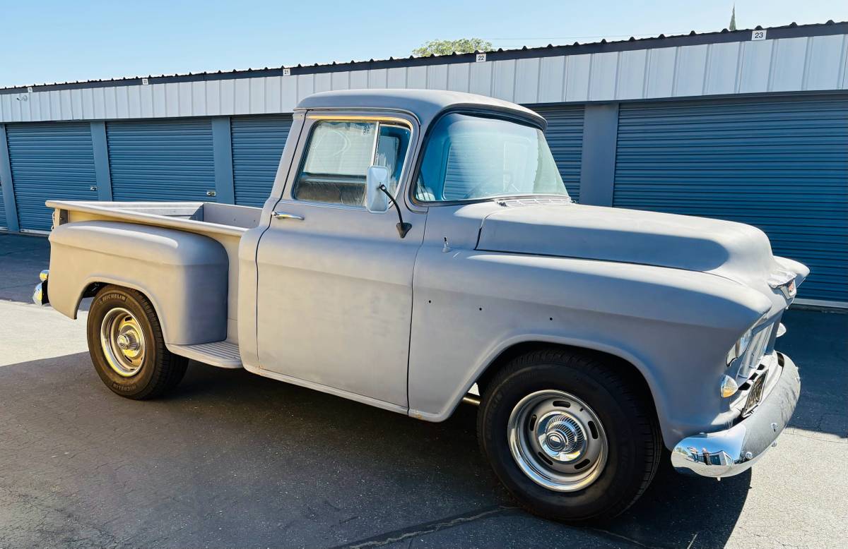 Studebaker-champion-1952-grey-22