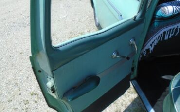 Studebaker-lark-6-1961-Sedan-10